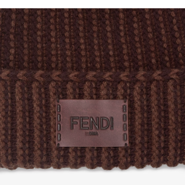 Шапка Fendi 